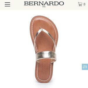 Bernardo Leia Thong Champagne Sandal